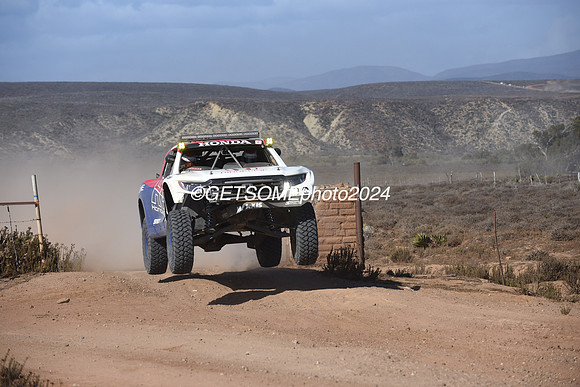 9_111524_BAJA1000_GETSOMEPHOTO_0074076