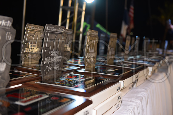 Awards_17B1000_getsomephoto_128904