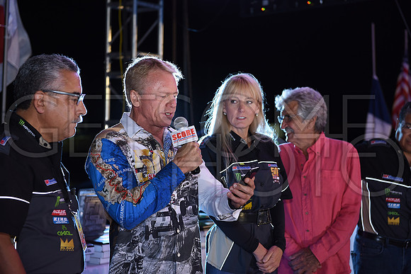 Awards_17B1000_getsomephoto_128947