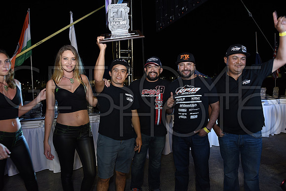 Awards_17B1000_getsomephoto_128974