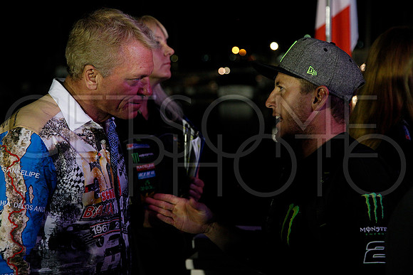 Awards_17B1000_getsomephoto_128914