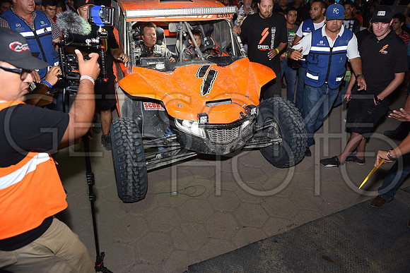 Awards_17B1000_getsomephoto_128910
