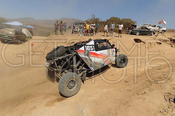 1851_010619_19B400_GetSomePhoto_064542