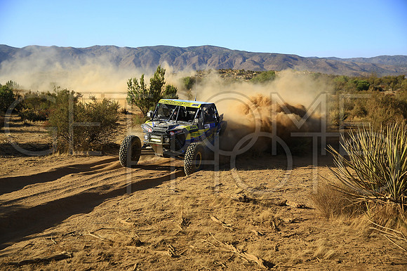 1956_010619_19B400_GetSomePhoto_064248