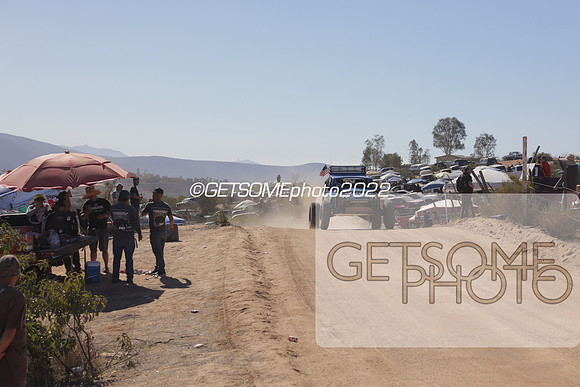 504_111822_B1K_GETSOMEphoto_077902