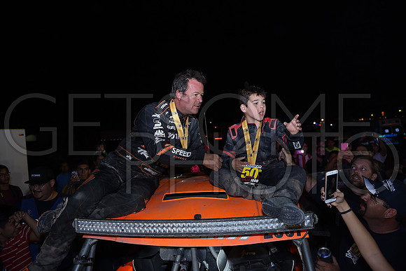 Awards_17B1000_getsomephoto_128913