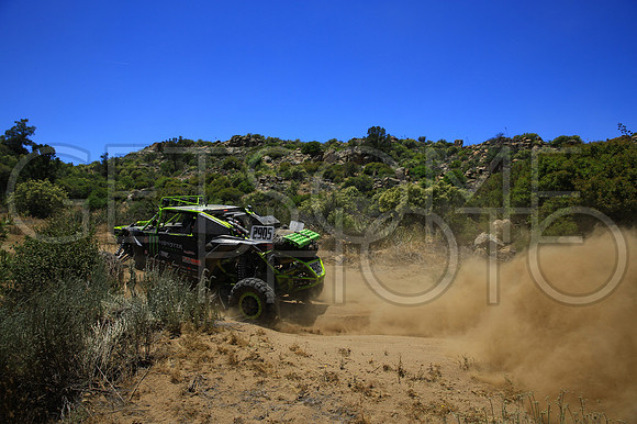 2905_010619_19B500_GetSomePhoto_052049