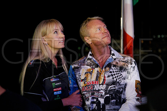 Awards_17B1000_getsomephoto_128991