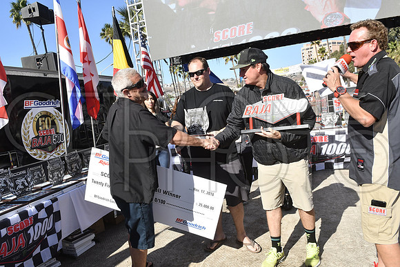 Awards_18B1K_getsomephoto_223058