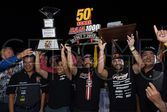 Awards_17B1000_getsomephoto_128984