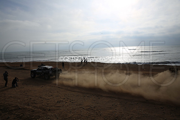 3L_111821_21B1K_GETSOMEphoto_2114