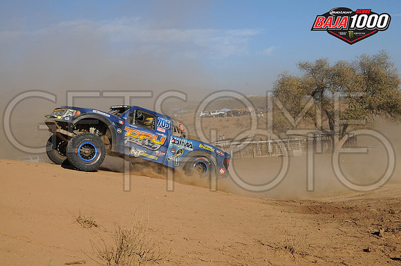705_15Baja1000_GETSOMEphoto_56502