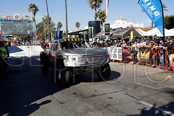 716_17B1000_getsomephoto_123396