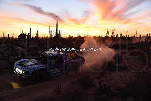 10_111821_21B1K_GETSOMEphoto_1891