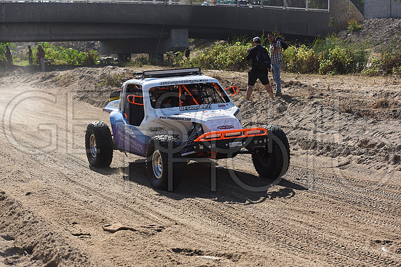 bc4_17B1000_getsomephoto_203941
