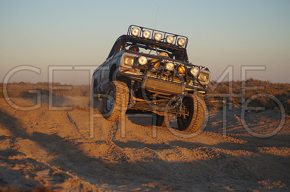 302_17B1000_getsomephoto_122925