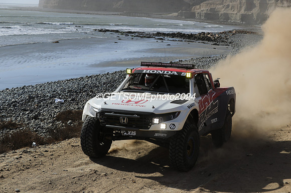 9_111524_BAJA1000_GETSOMEPHOTO_0071186