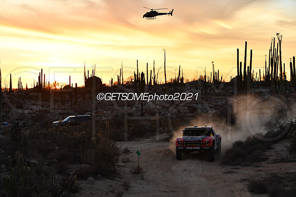 7_111821_21B1K_GETSOMEphoto_1480
