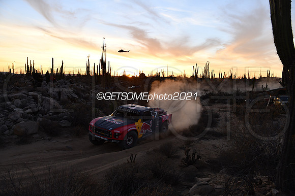 7_111821_21B1K_GETSOMEphoto_1851