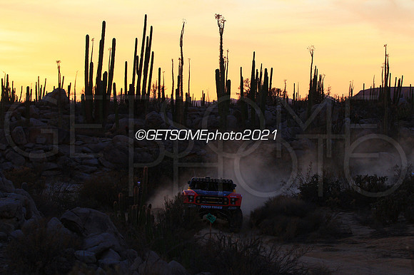 7_111821_21B1K_GETSOMEphoto_2000