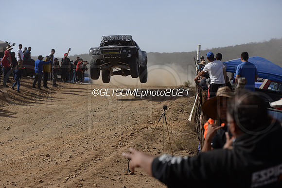 3L_111821_21B1K_GETSOMEphoto_2092